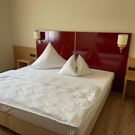 Hotel Paffhausen Wirges Bagian luar foto