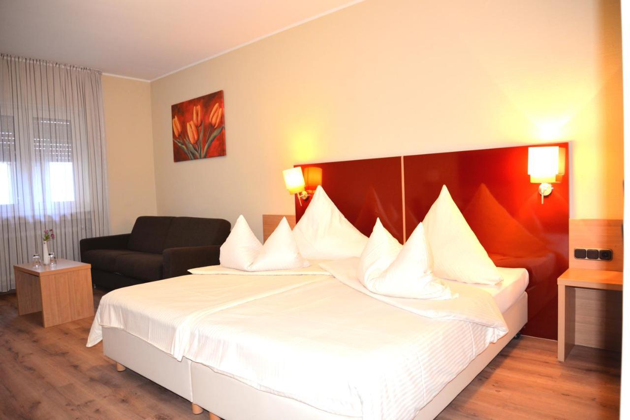 Hotel Paffhausen Wirges Bagian luar foto