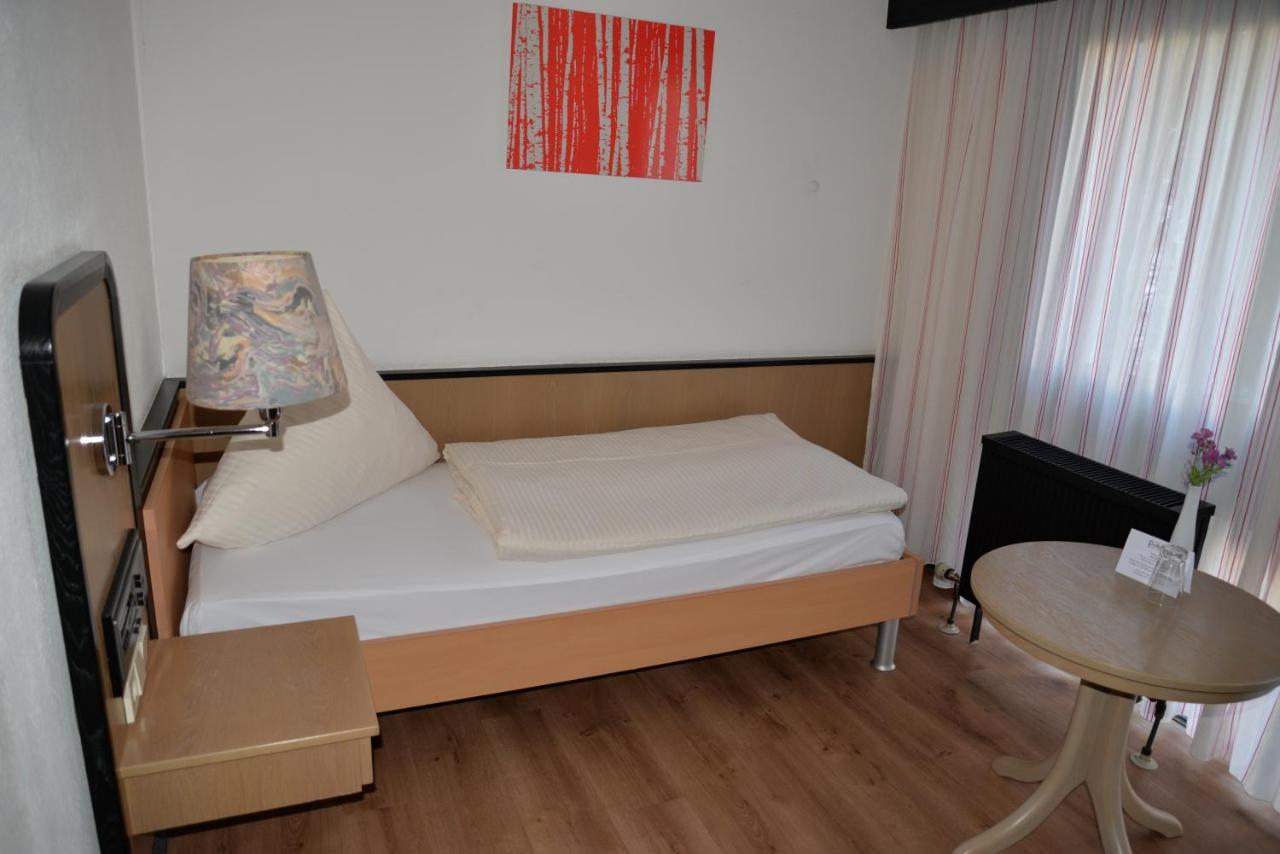 Hotel Paffhausen Wirges Bagian luar foto